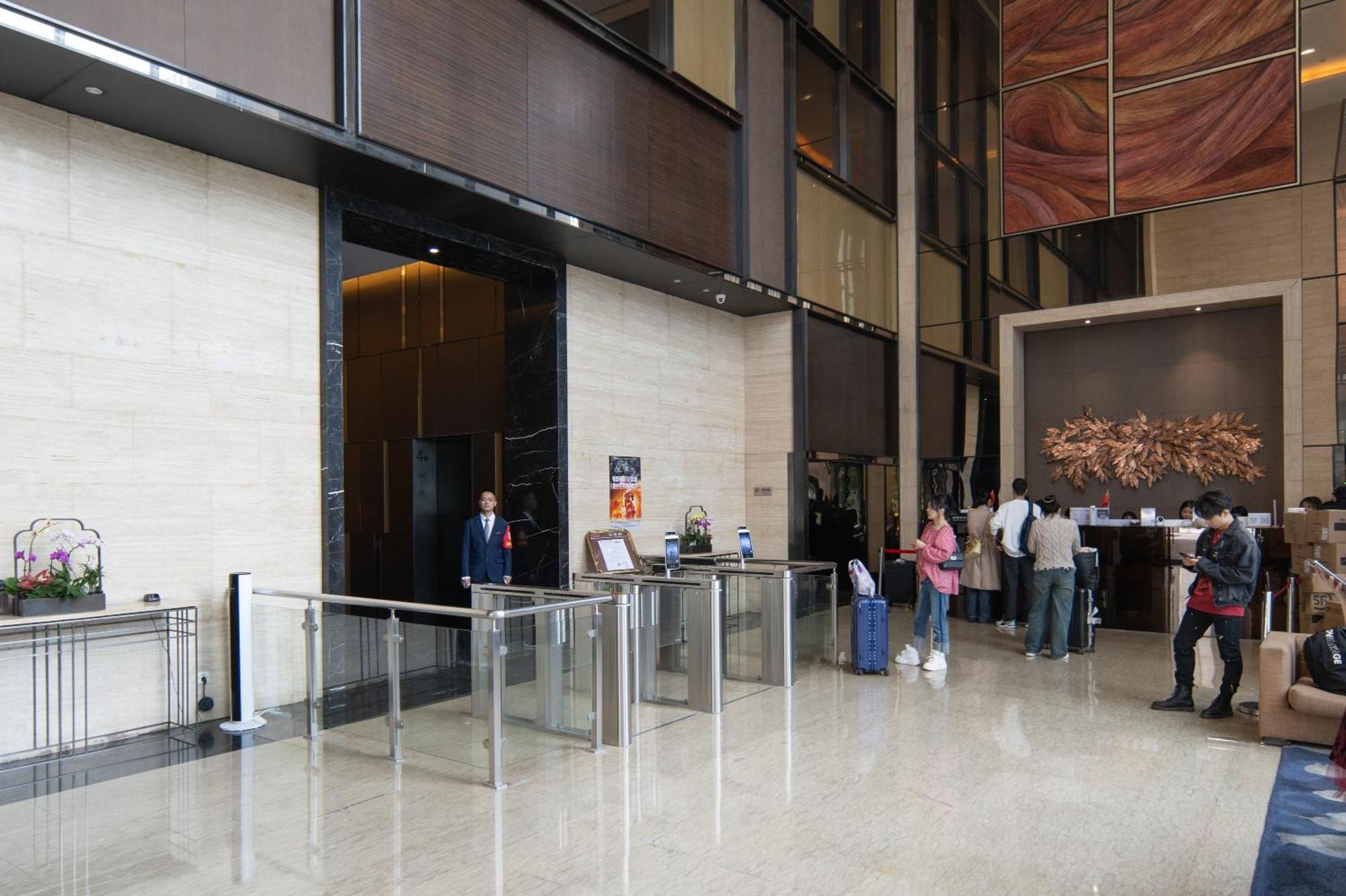 Snug Gaokong Jiangjing Hotel Kuangcsou Kültér fotó